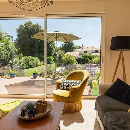 בית נופש La Maison Chateau D'eau : Piscine Pour 6/8 Pers