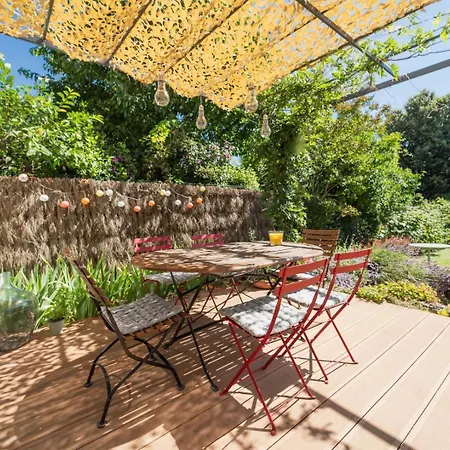 La Maison Chateau D'eau : Piscine Pour 6/8 Pers