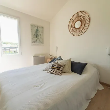 בית נופש La Maison Chateau D'eau : Piscine Pour 6/8 Pers Saint-Benoît