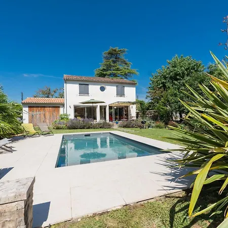 בית נופש La Maison Chateau D'eau : Piscine Pour 6/8 Pers